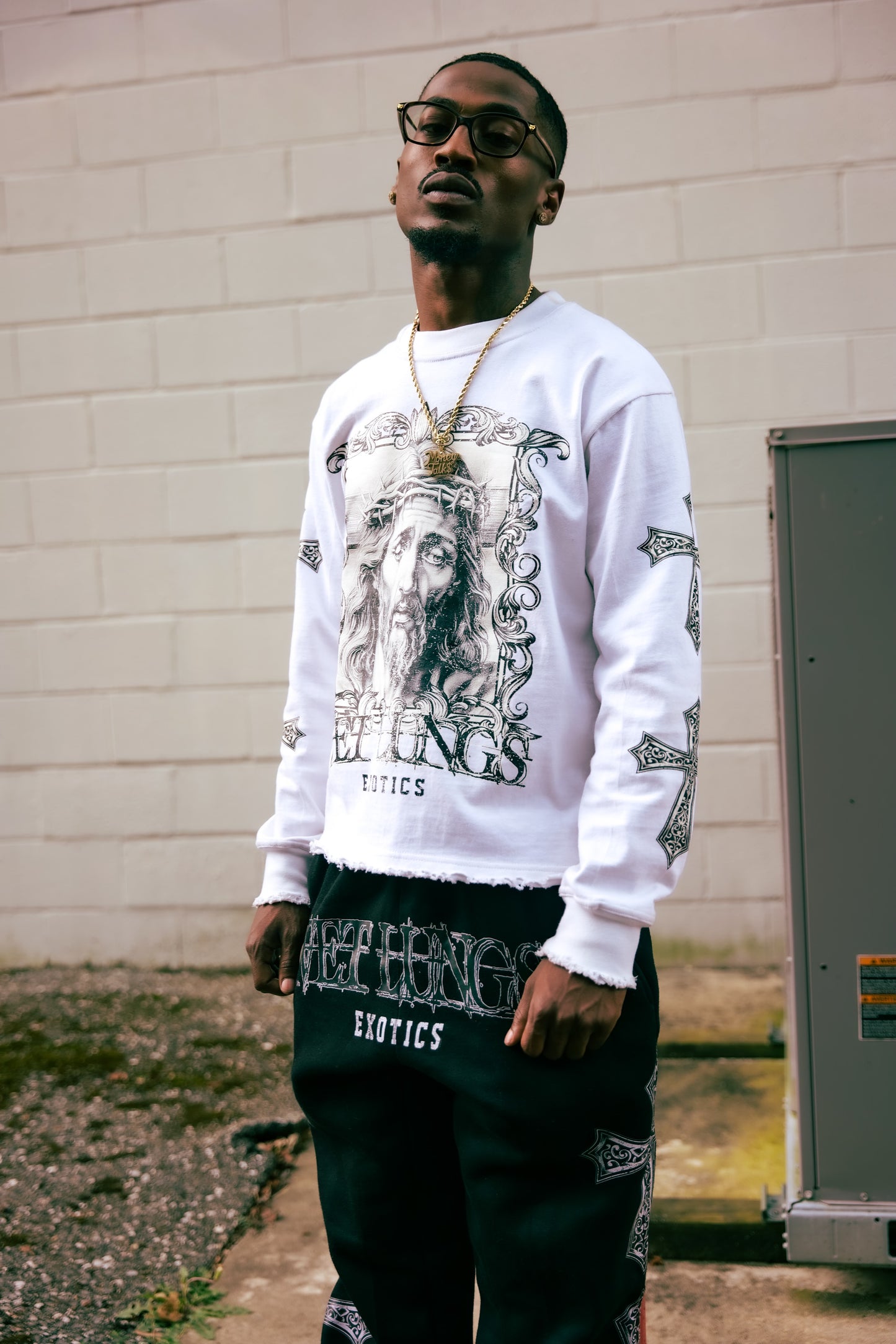 HOLY VET$ WHITE LONG SLEEVE SHIRT